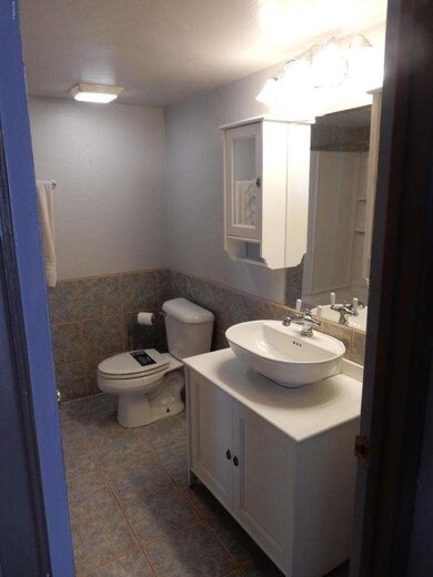 Bathroom1