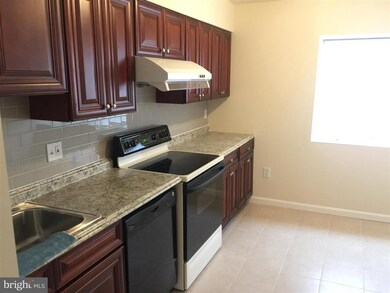 19550 Fisher Ave, Poolesville, MD 20837 - photo 2