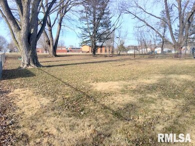 1940 W 70th St, Davenport, IA 52806 - photo 3