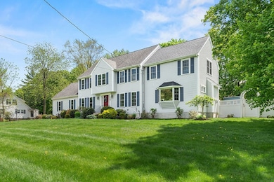 380 Chestnut St, Franklin, MA 02038 - photo 2