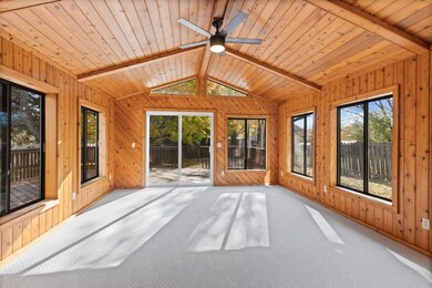 Main level: 3 season porch