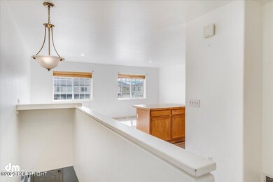 03-Living Room_ELI06058