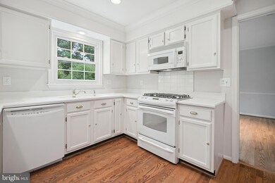 17565 Gatsby Terrace, Olney, MD 20832 - photo 5