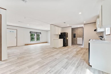 664 Boundary St, Bronson, FL 32621 - photo 7