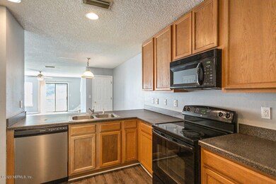 10709 Academy Park Dr, Jacksonville, FL 32218 - photo 2