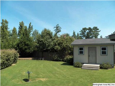 Owner added custom workshop that is heated & coole