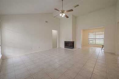 7927 Log Hollow Dr, Houston, TX 77040 - photo 7