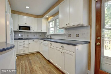 4625 N Chelsea Ln, Bethesda, MD 20814 - photo 7