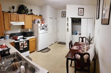 7853 Playpen Ct, Jacksonville, FL 32210 - photo 3