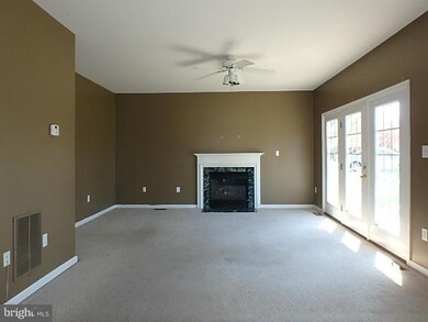 13212 Johnnycake Ln, Hagerstown, MD 21742 - photo 6