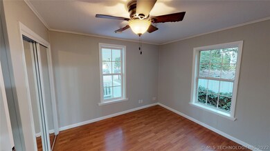 203 E 7th St, Claremore, OK 74017 - photo 7