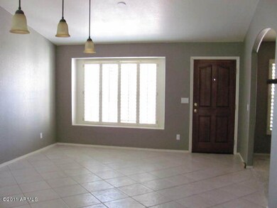 LIVING/DINING AREA