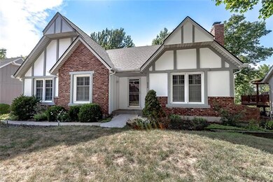 6924 Widmer Rd, Shawnee, KS 66216 - photo 2