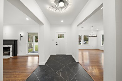 3321 Parkwood Dr, Houston, TX 77021 - photo 4