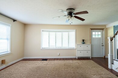 2130 Mansfield Lucas Rd, Mansfield, OH 44903 - photo 2