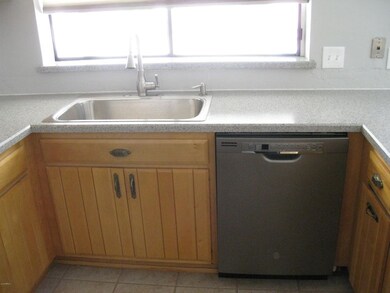 NEW Dishwasher & Sink