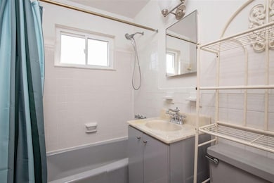 100 Bergen Blvd unit 10, Fairview, NJ 07022 - photo 4