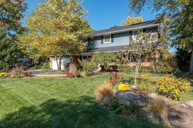 1592 Newcomer Rd, Columbus, OH 43235 - photo 3