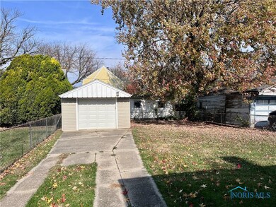 442 Waggoner Blvd, Toledo, OH 43612 - photo 2