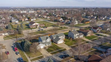 2815 Ryan Dr, Cedar Falls, IA 50613 - photo 2