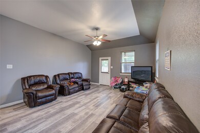 10602 Woodson Valley Dr, Houston, TX 77016 - photo 4