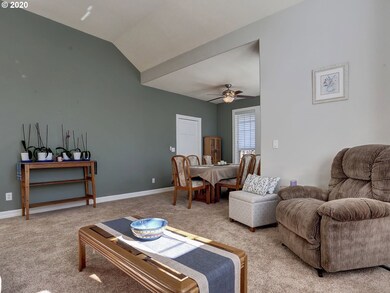 1904 NE 20th Ave, Canby, OR 97013 - photo 4