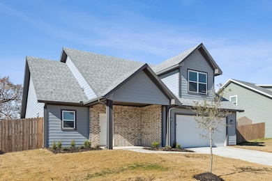 613 Taliaferro Trail, Springtown, TX 76082 - photo 2