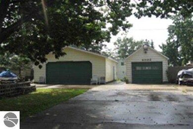 4022 E Michigan Ave, Au Gres, MI 48703 - photo 2