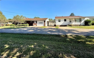 2022 & 2022 1/2 36th St, Parkersburg, WV 26104 - photo 4