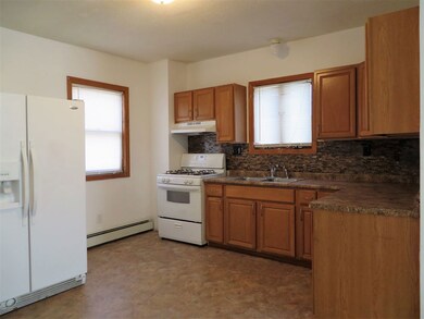 8 Stevens Ave unit 10, Nashua, NH 03060 - photo 4