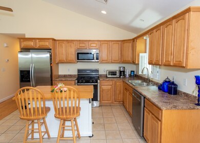 33 Carol Ct, Fall River, MA 02721 - photo 7