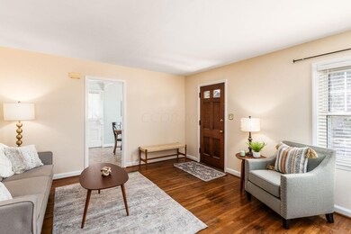 E_212_E_Lakeview_Ave-040