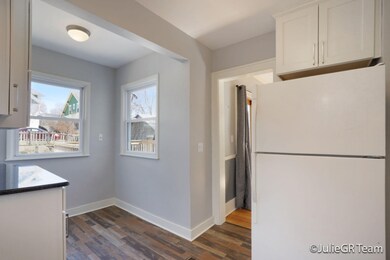 6 Kitchen