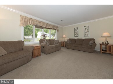 354 Old Mill Dr, Langhorne, PA 19047 - photo 5