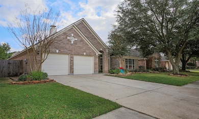 15814 Maplewick Dr, Tomball, TX 77377 - photo 2