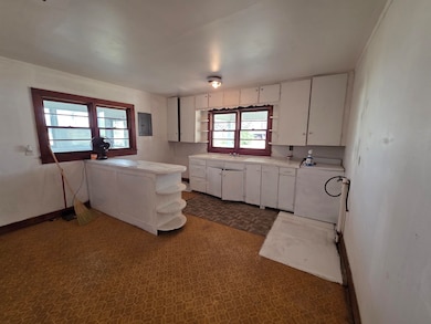 95 Sugar Maple Ave, Savannah, TN 38372 - photo 3