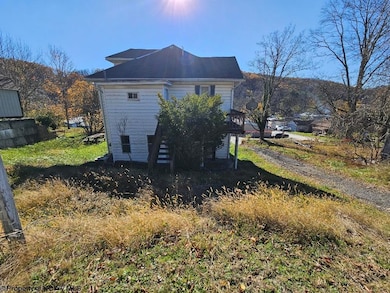 193 E Main St, Salem, WV 26426 - photo 4