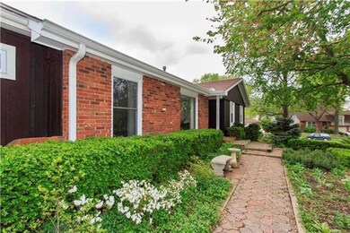 9969 Countryside Rd, Lenexa, KS 66215 - photo 3