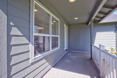 2214 SW North Star Dr, Grants Pass, OR 97527 - photo 3