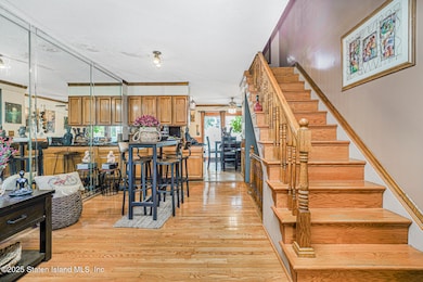 17 Lorraine Loop, Staten Island, NY 10309 - photo 6