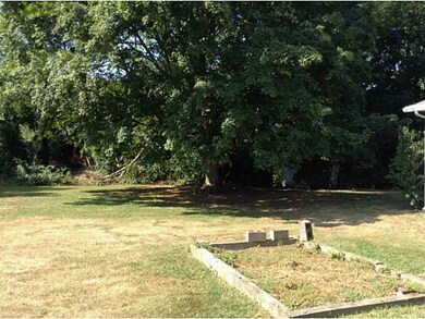 Yard/Garden.
