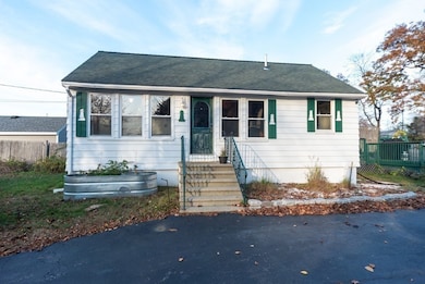 488 Shea St, Fitchburg, MA 01420 - photo 4