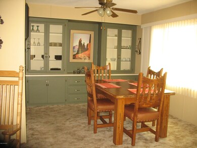 5912 Rafter Circle Dining