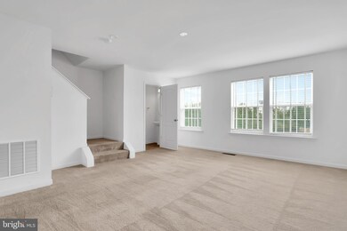 73 Private Ct, Bunker Hill, WV 25413 - photo 7