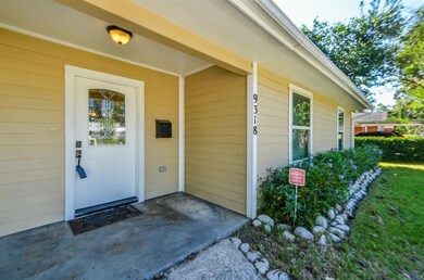 9318 Highlawn St, Houston, TX 77022 - photo 3