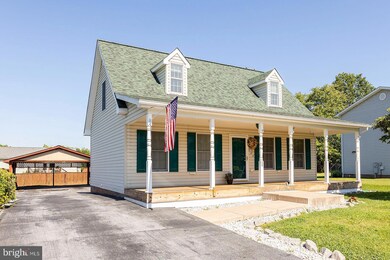 224 Duke Cir, Strasburg, VA 22657 - photo 2