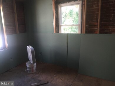 1043 Springfield Rd, Darby, PA 19023 - photo 5