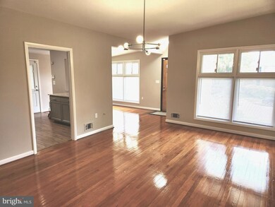 1302 Glenmont Rd, Baltimore, MD 21239 - photo 3