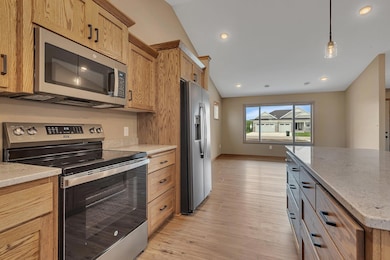 Large drawers in the kitchen island for easy access to items