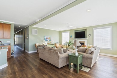 914 Canal Dr unit 1, Carolina Beach, NC 28428 - photo 5